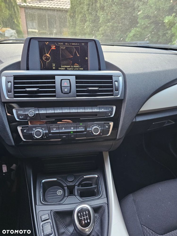 BMW Seria 1 116i - 12