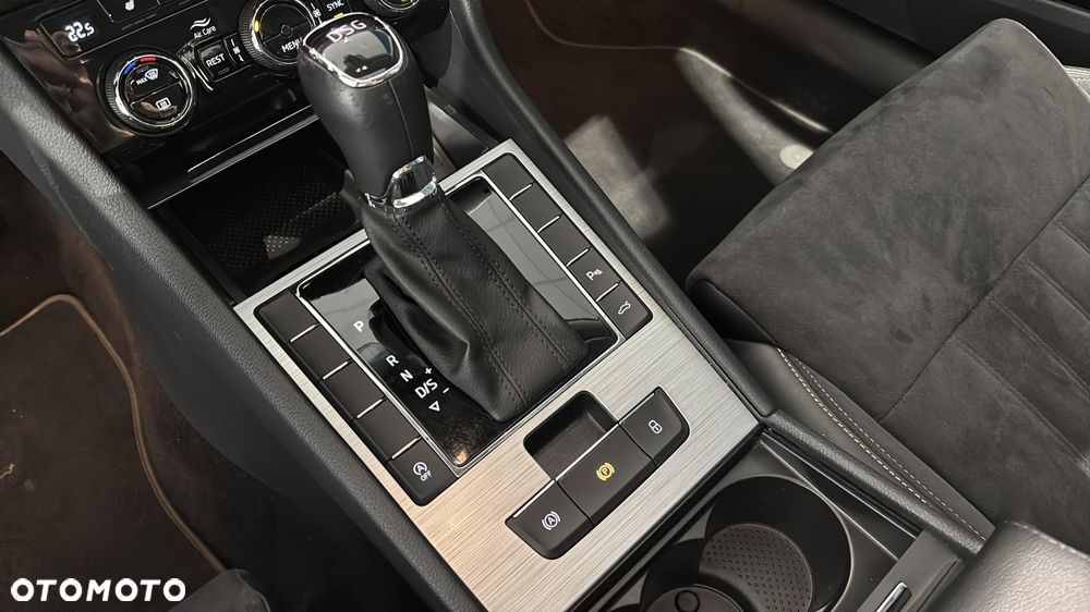 Skoda Superb 1.5 TSI Ambition DSG - 15