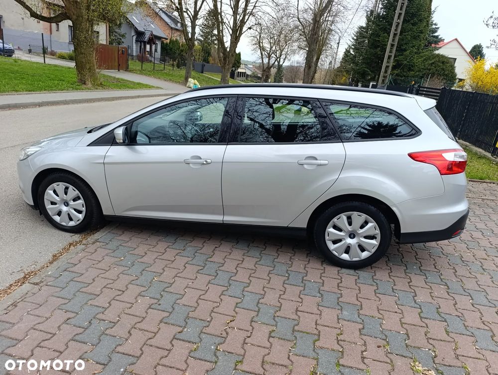 Ford Focus 1.6 TDCi DPF Titanium - 4