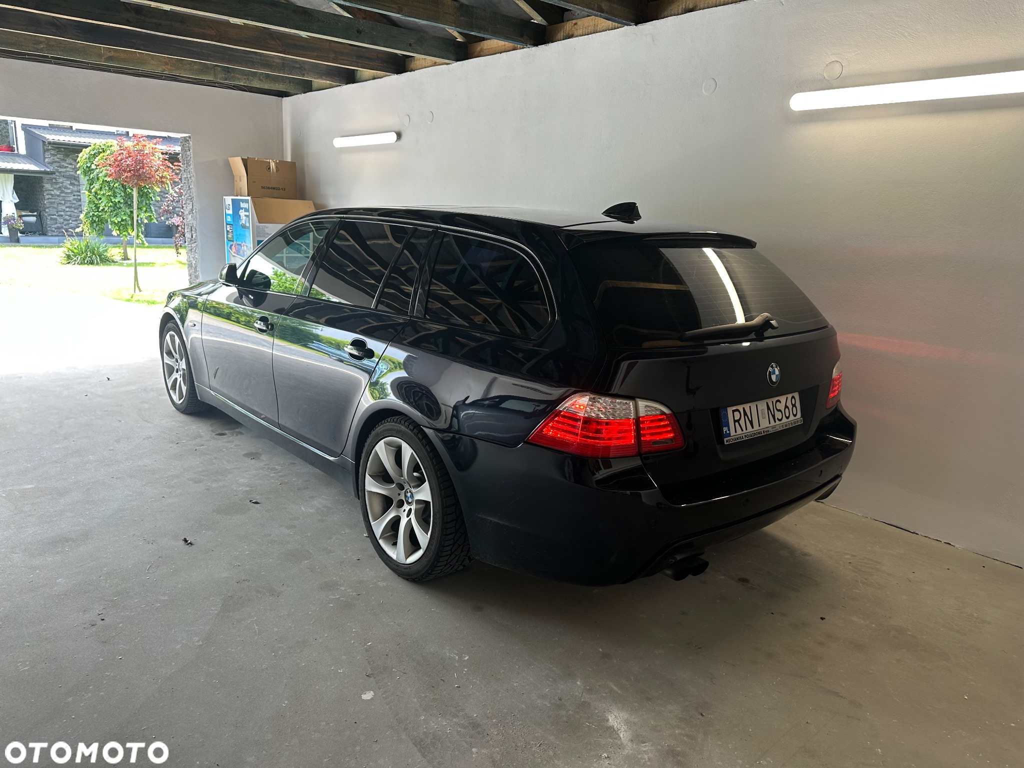 BMW Seria 5 530xd Touring - 13