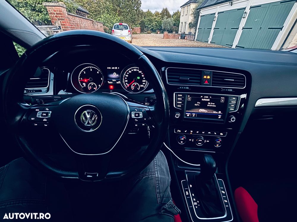 Volkswagen Golf - 15