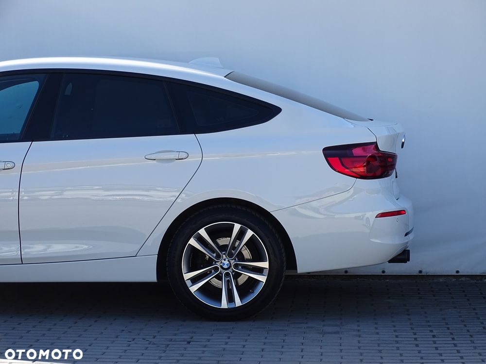 BMW 3GT 320i GPF Sport Line sport - 4