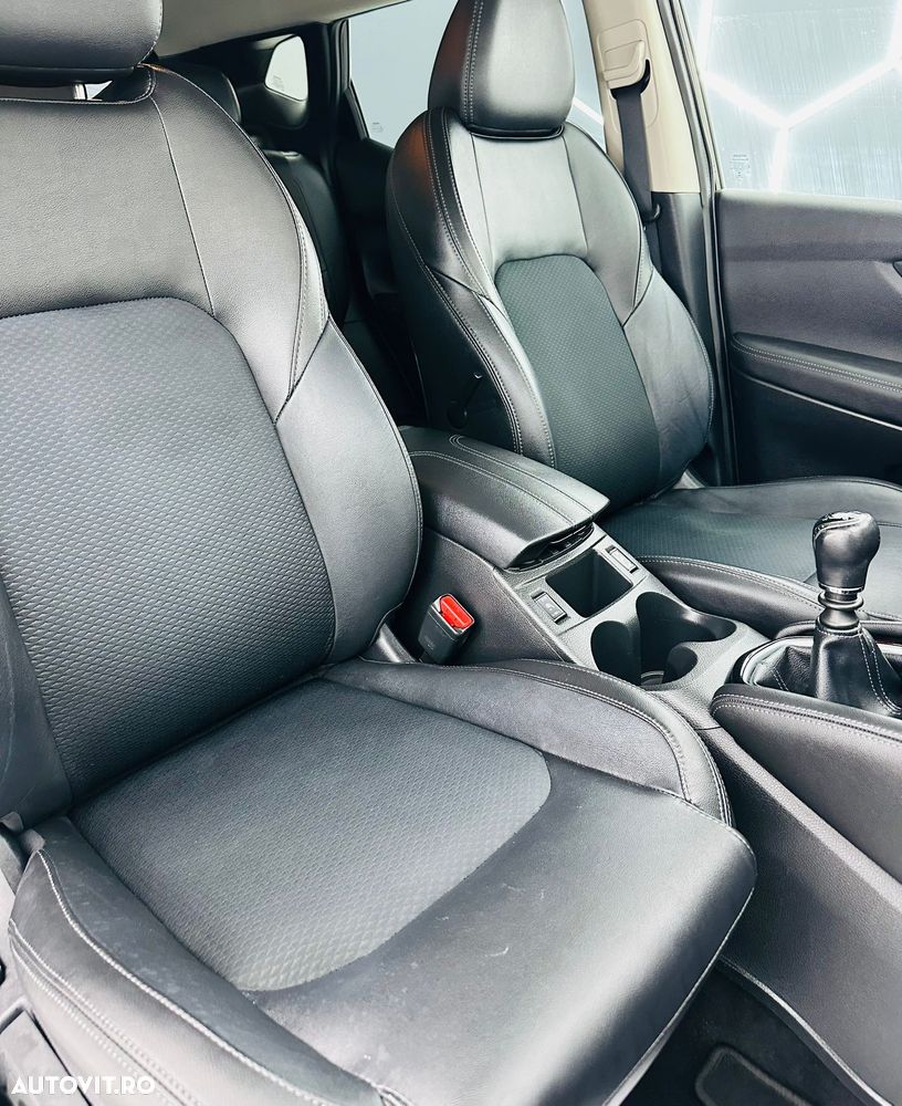 Nissan Qashqai 1.2 DIG-T N-Connecta - 18