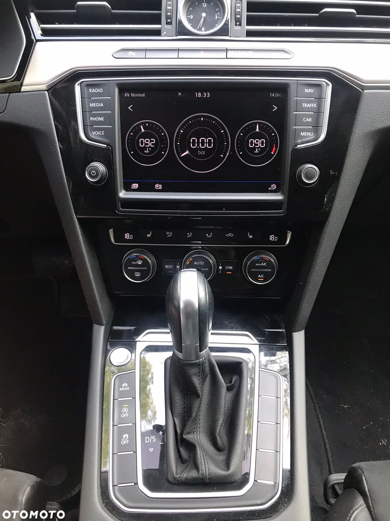 Volkswagen Passat - 14