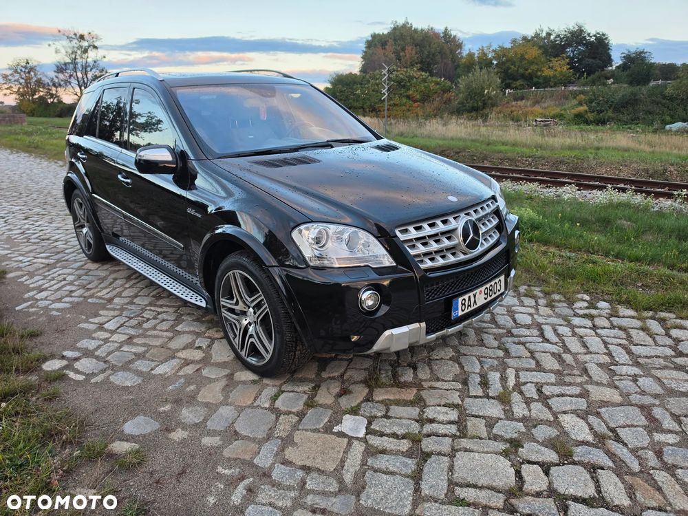 Mercedes-Benz ML 63 AMG 4Matic 7G-TRONIC - 26