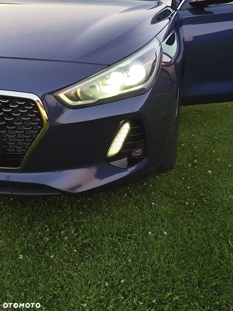 Hyundai i30 1.0 T-GDI Classic + - 25