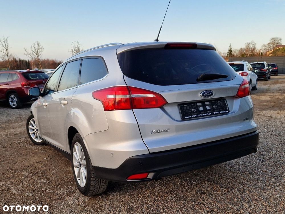 Ford Focus 1.0 EcoBoost Titanium - 29
