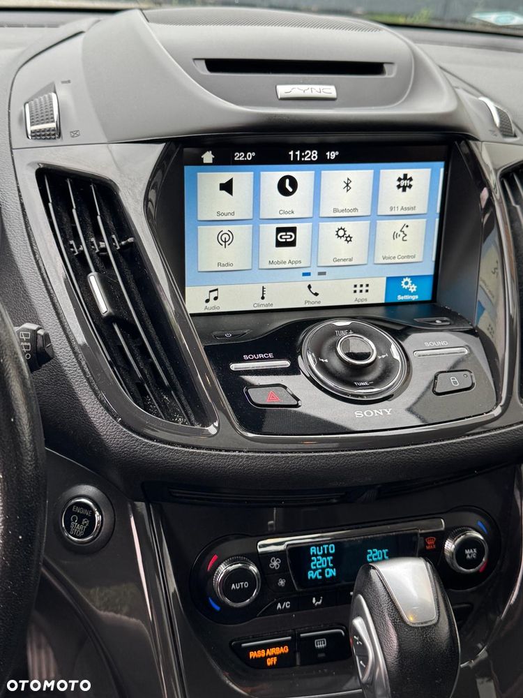 Ford Escape 2.0 EcoBoost AWD Titanium - 9