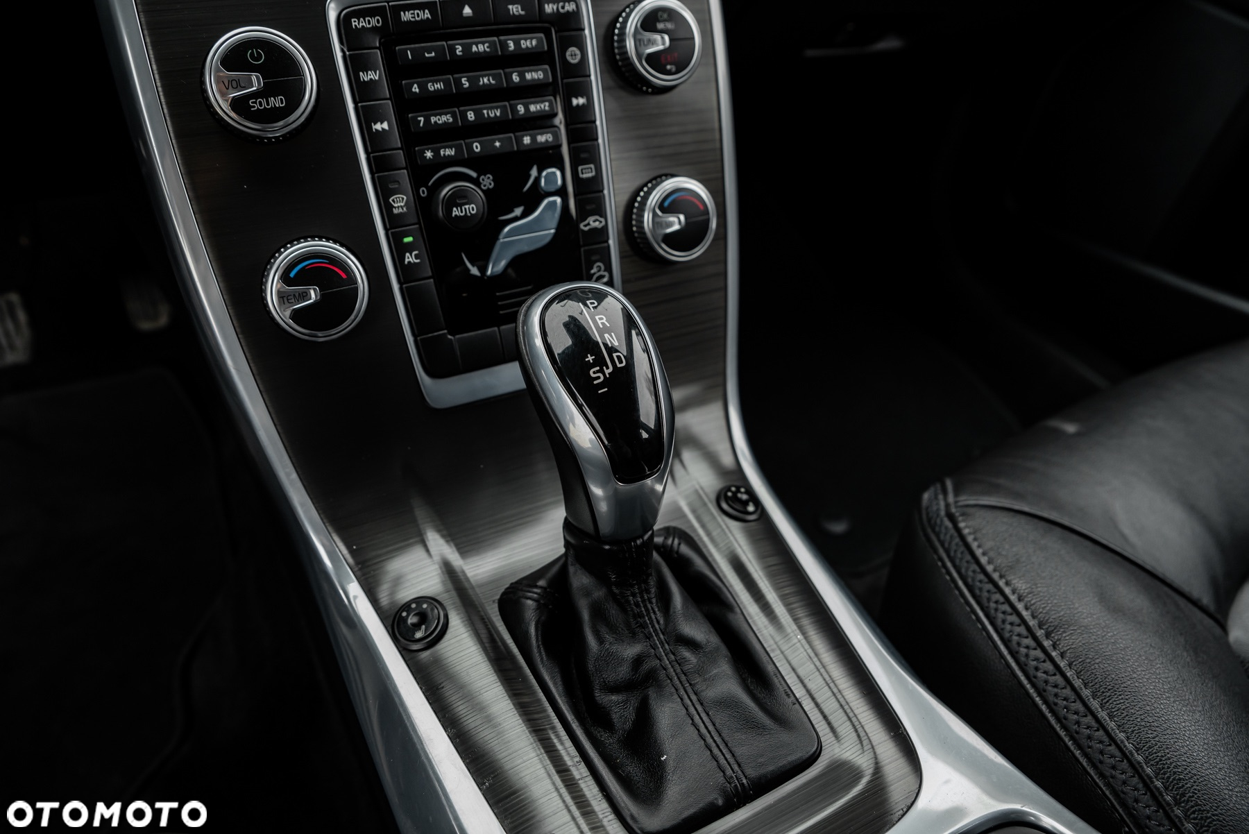 Volvo XC 70 - 31