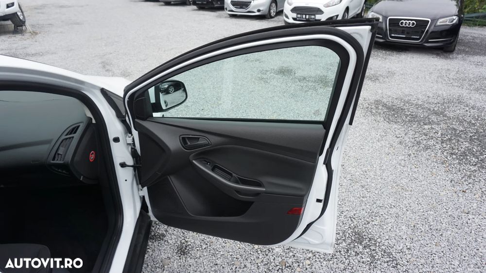 Ford Focus 1.0 EcoBoost Start Stop Trend - 9