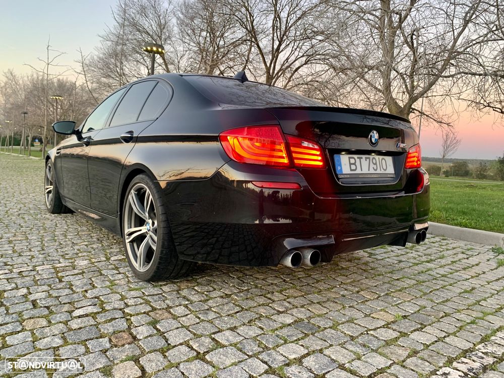 BMW M5 DKG Competition - 3