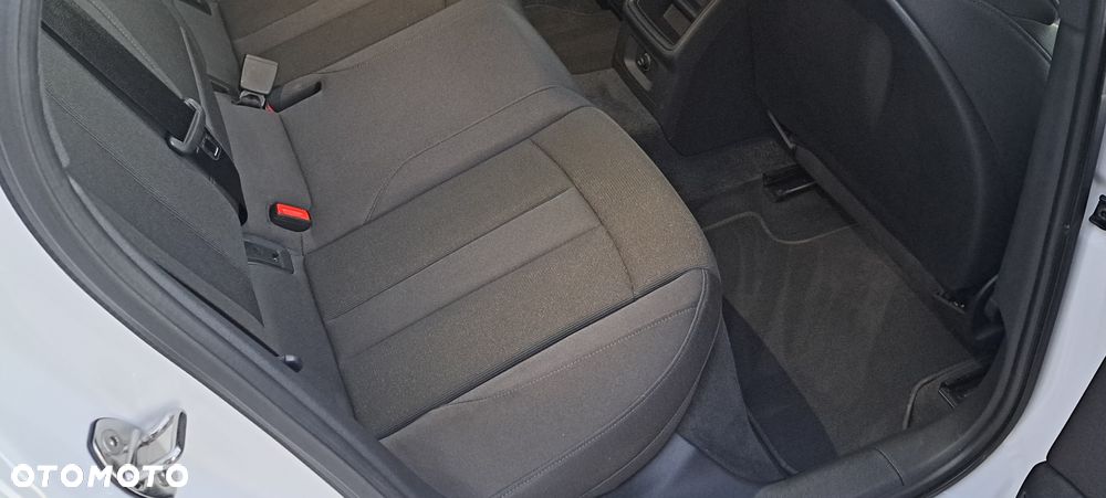 Audi A4 Avant 35 TDI mHEV S tronic - 12