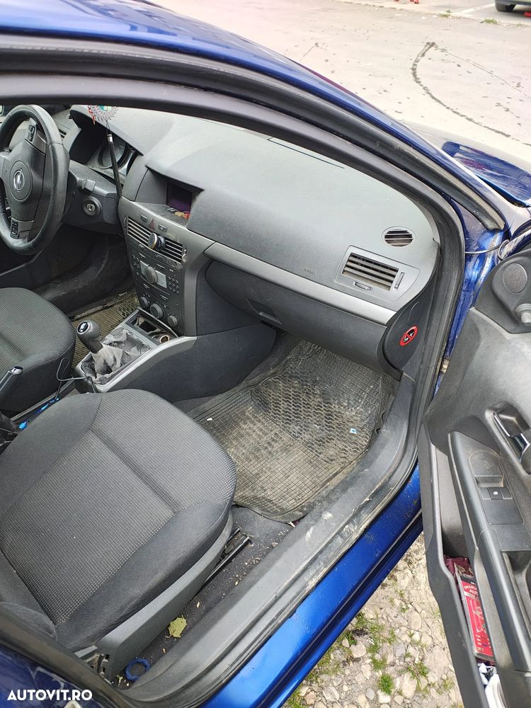 Opel Astra 1.3 CDTI - 3