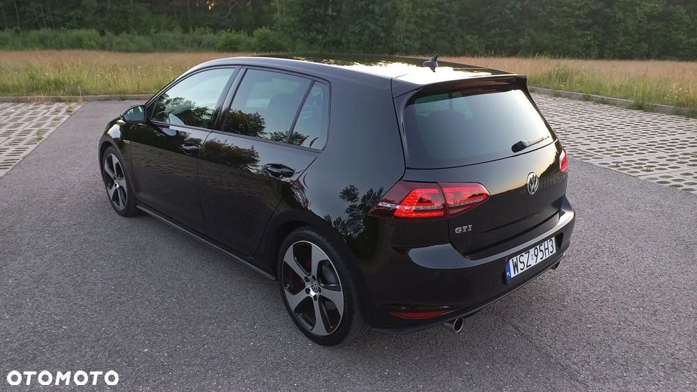 Volkswagen Golf GTI BlueMotion Technology - 5
