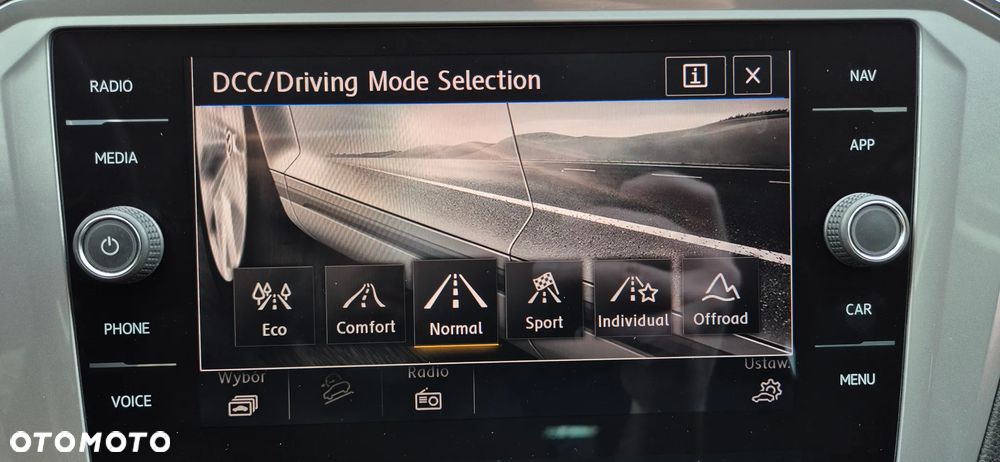 Volkswagen Passat - 24