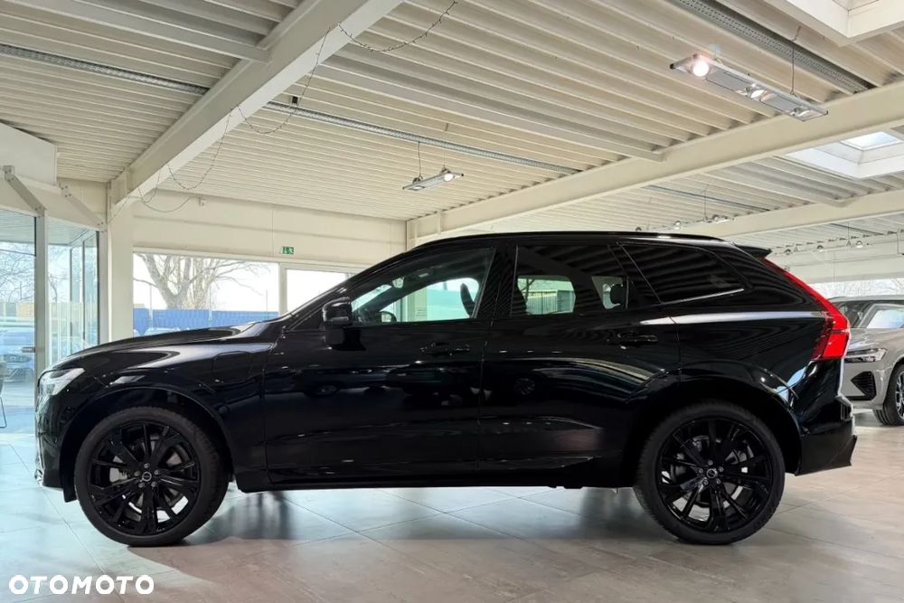 Volvo XC 60 T8 Plug-In Hybrid AWD Plus Black Edition - 5