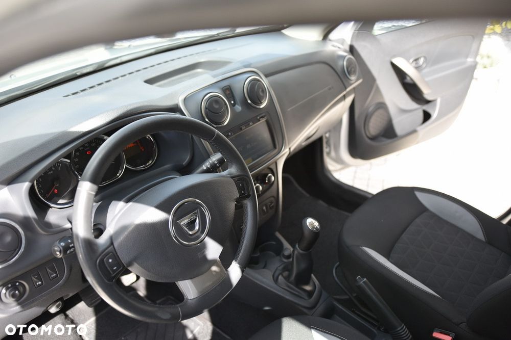 Dacia Sandero TCe 90 (S&S) Comfort - 9