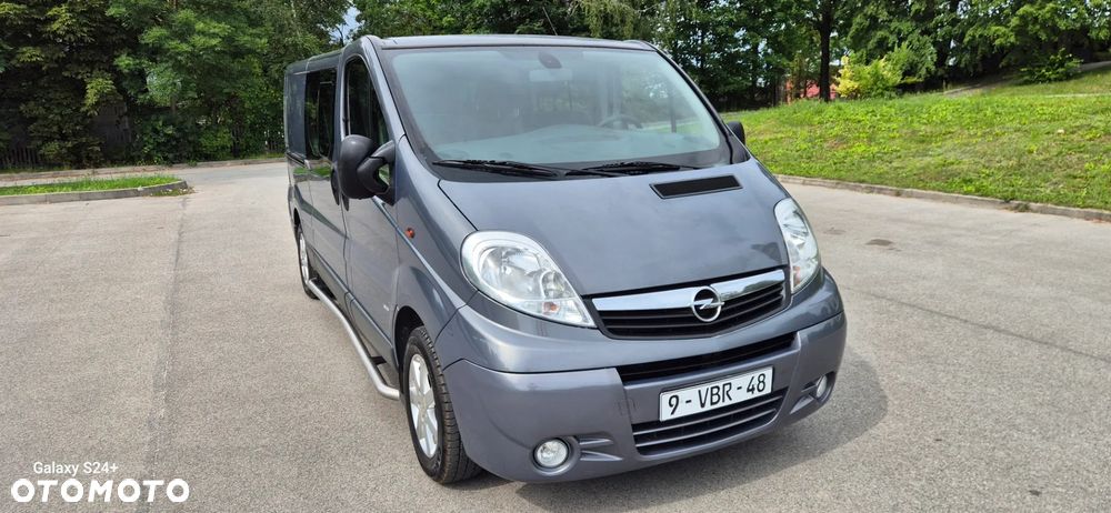 Opel Vivaro - 8