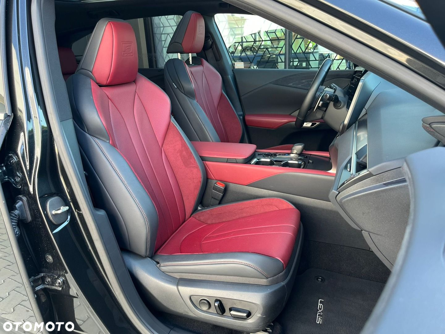 Lexus RX - 8