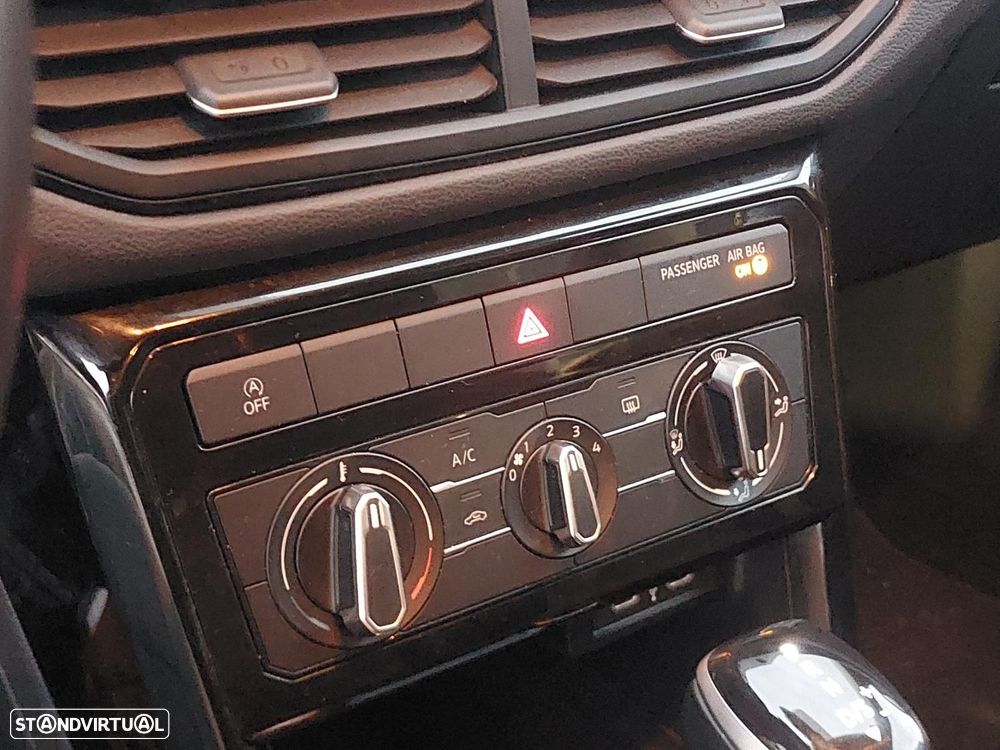 VW T-Cross 1.0 TSI Urban DSG - 24