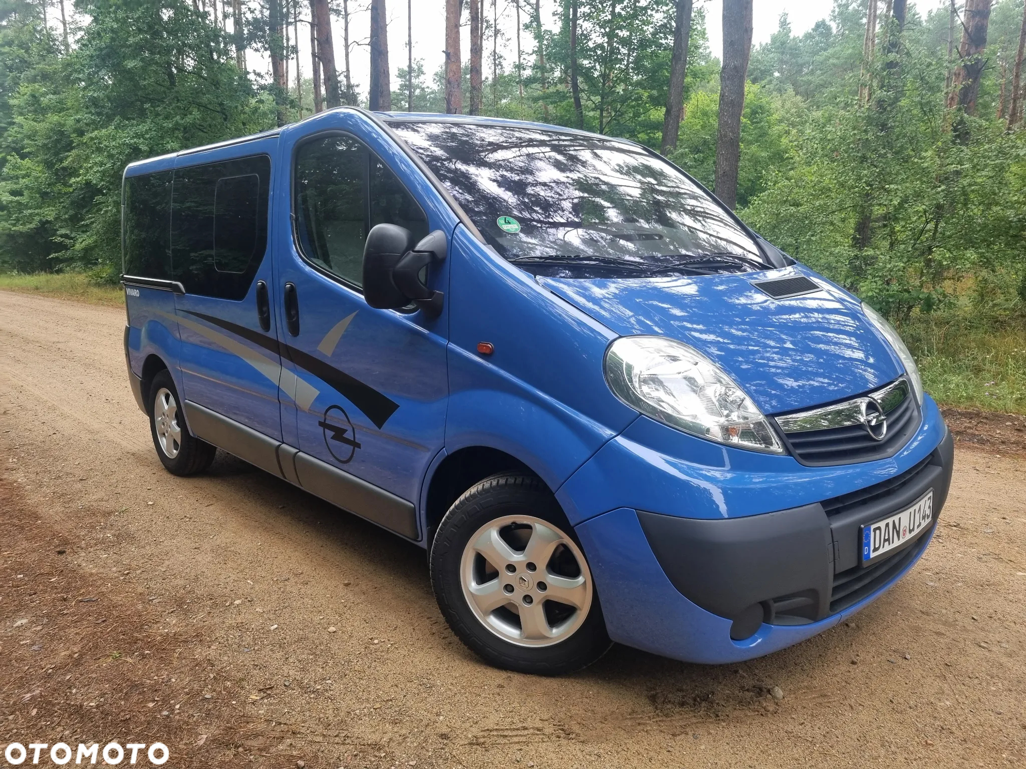 Opel Vivaro 2.5 CDTI L1H1 - 19
