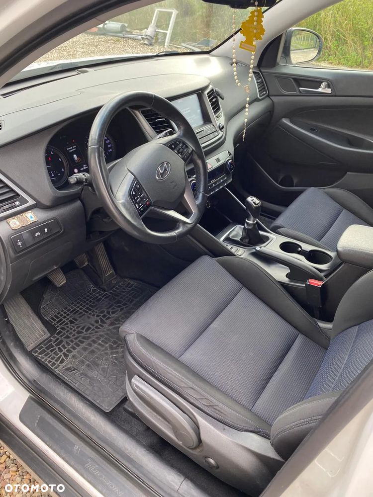 Hyundai Tucson 2.0 CRDI Comfort 4WD - 9