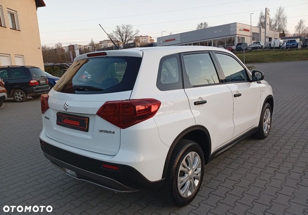 Suzuki Vitara - 8