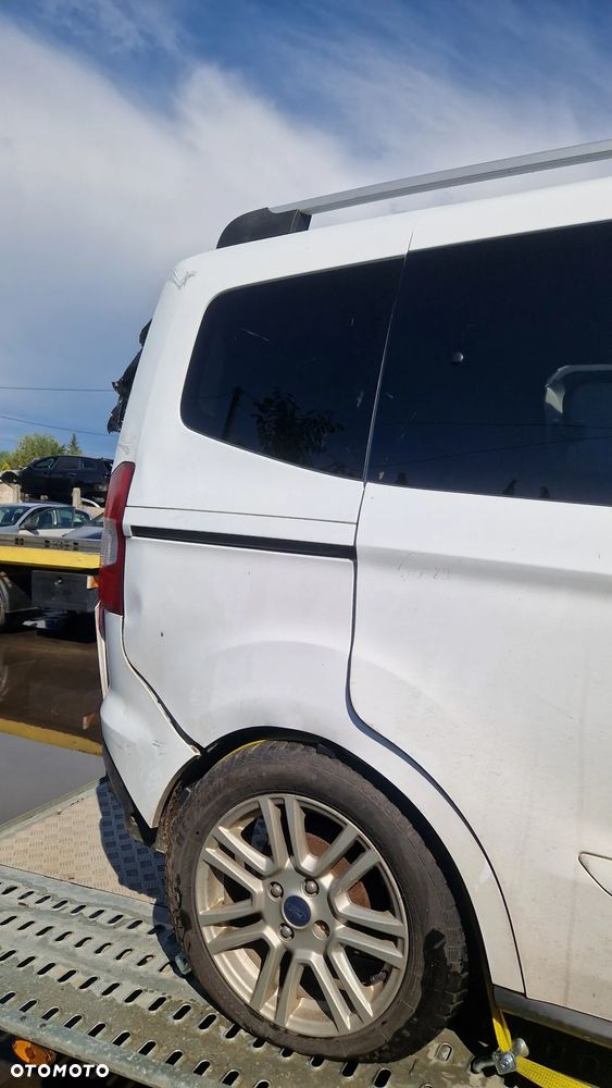 FORD TOURNEO COURIER 2014- BŁOTNIK ĆWIARTKA PRAWY TYŁ EN - 1
