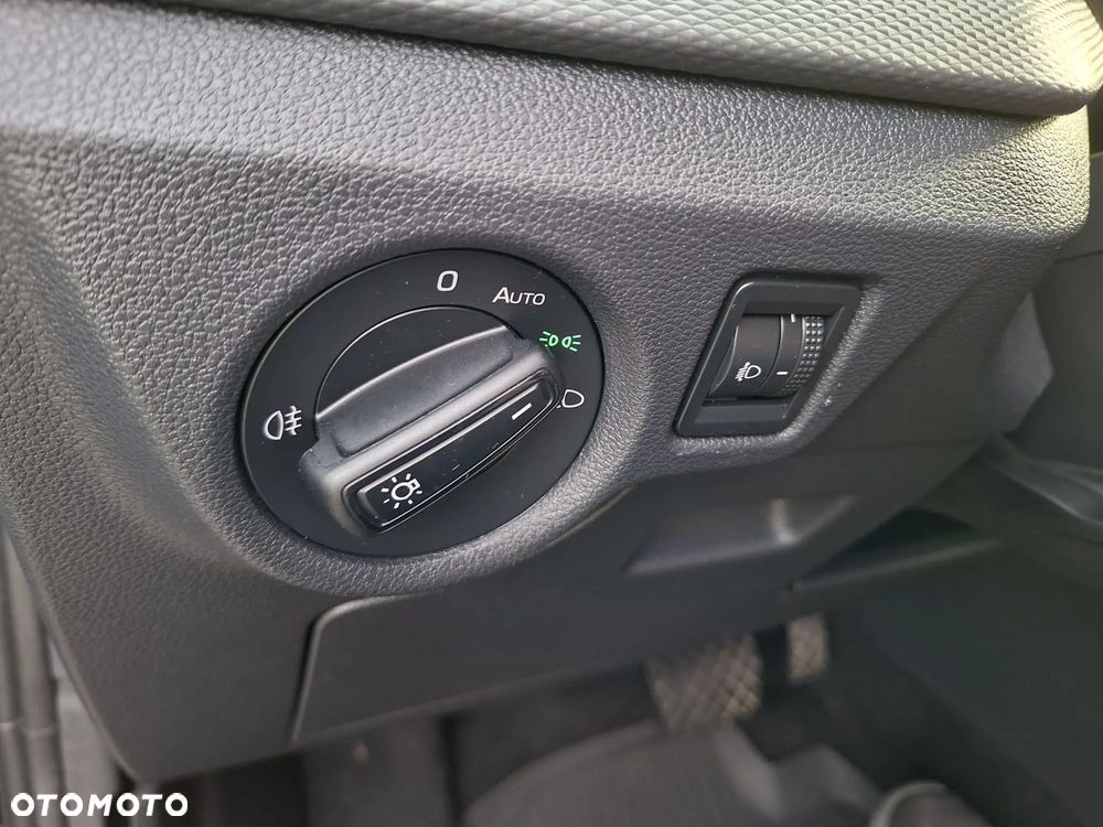 Skoda Kamiq 1.5 TSI Ambition - 10