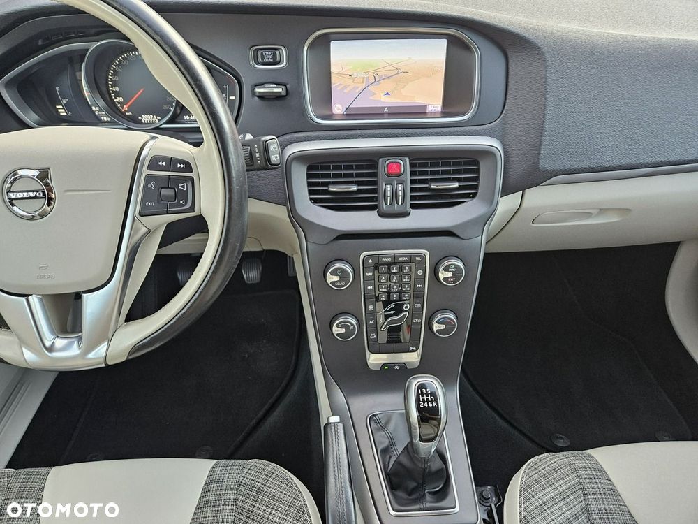 Volvo V40 D2 Drive-E SCR Dynamic Edition - 29