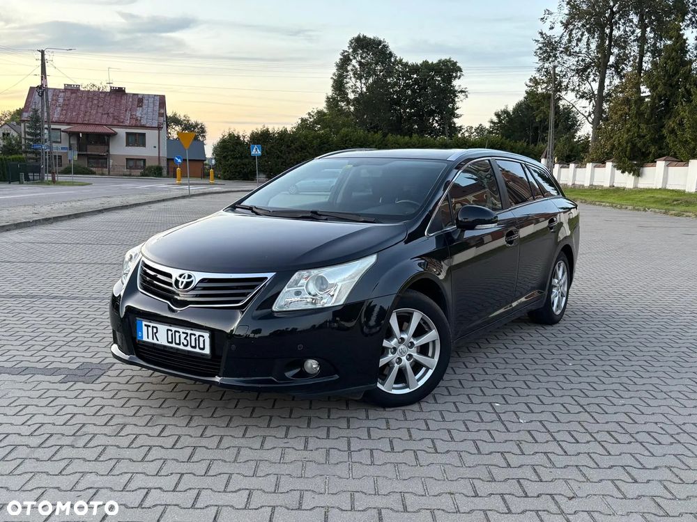 Toyota Avensis 2.2 D-4D X - 4