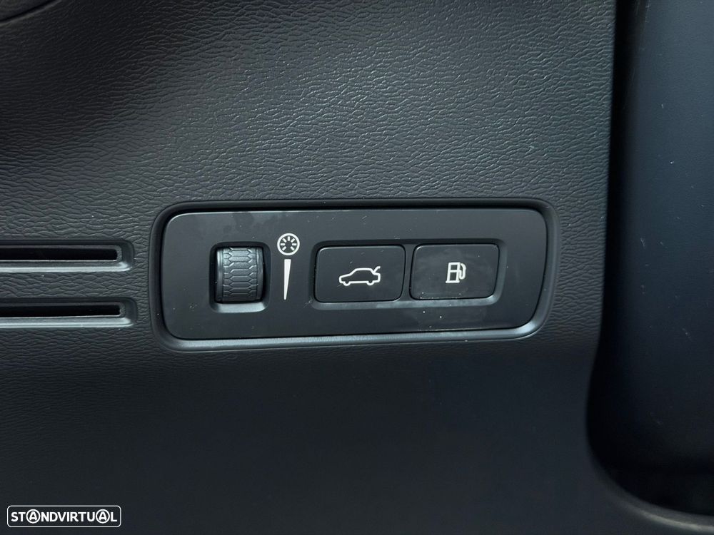 Volvo XC 40 1.5 T5 PHEV R-Design - 27