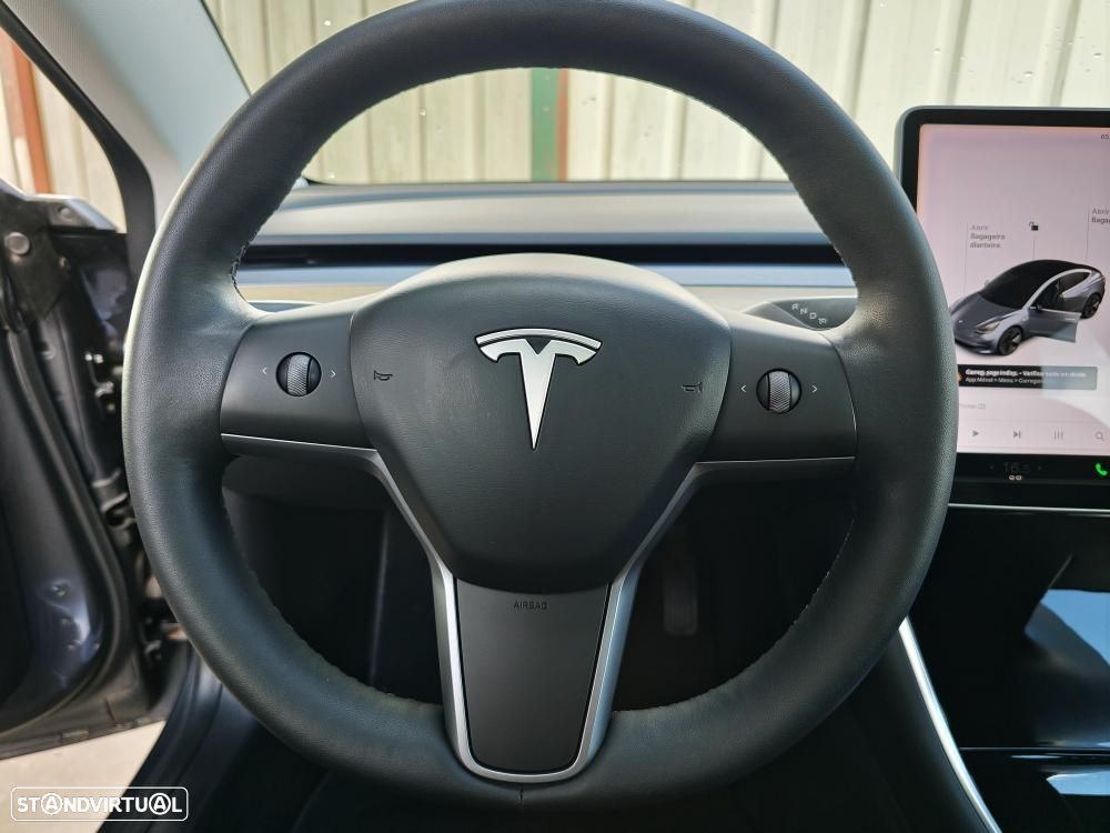 Tesla Model 3 Performance Dual Motor AWD - 17