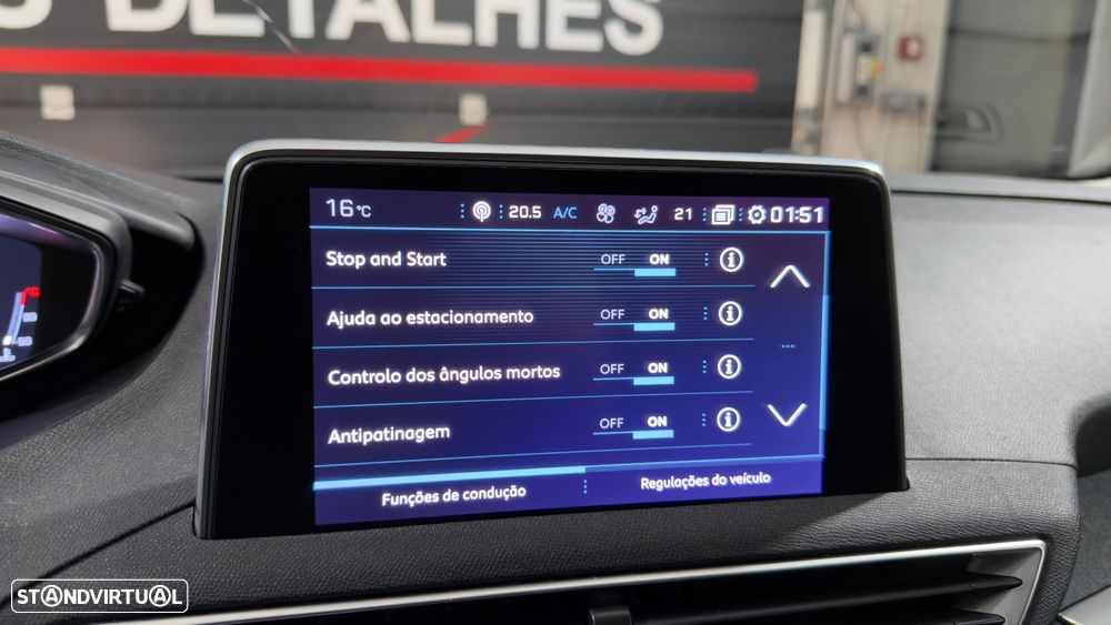 Peugeot 3008 1.2 PureTech Allure - 26