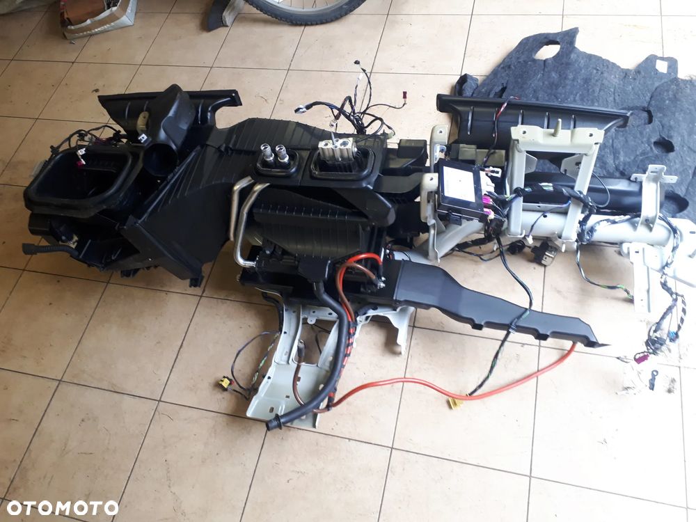 MERCEDES SPRINTER 907 910 NAGRZEWNICA KLIMATRONIK - 1