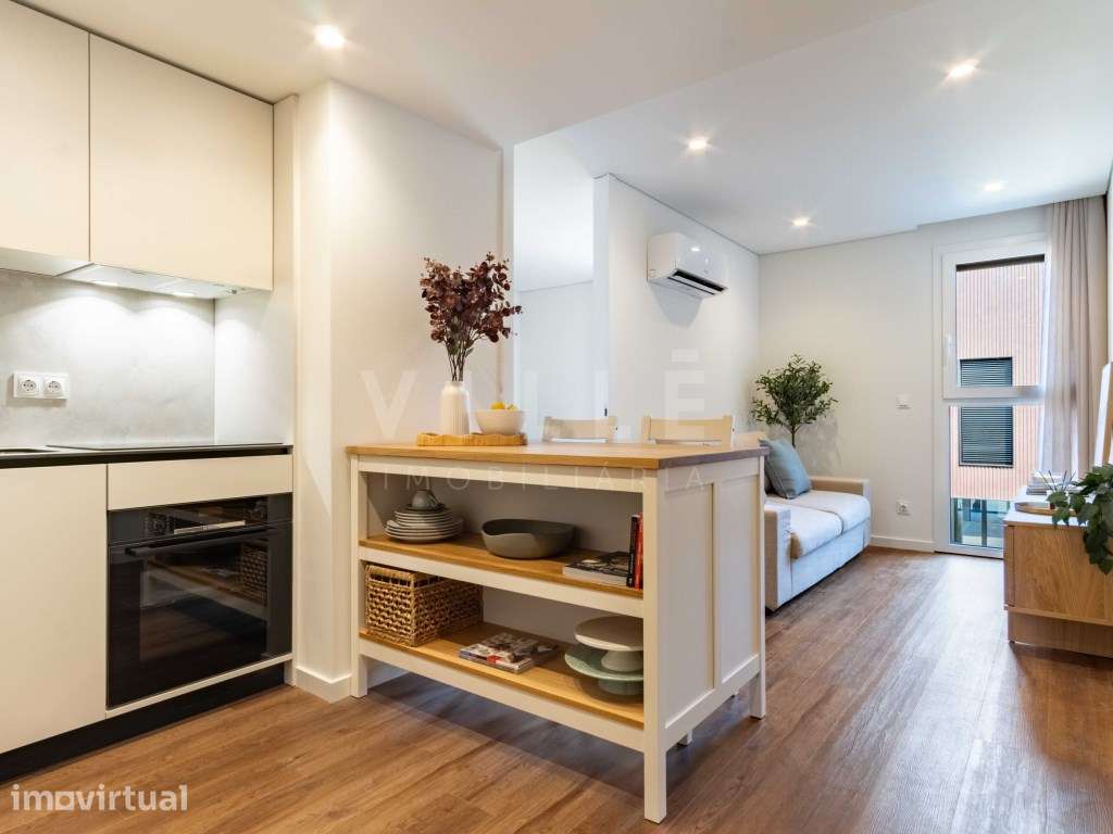 Apartamento T1 Transformado em T2 | Condomínio Fechado com Piscina,... - Grande imagem: 3/27