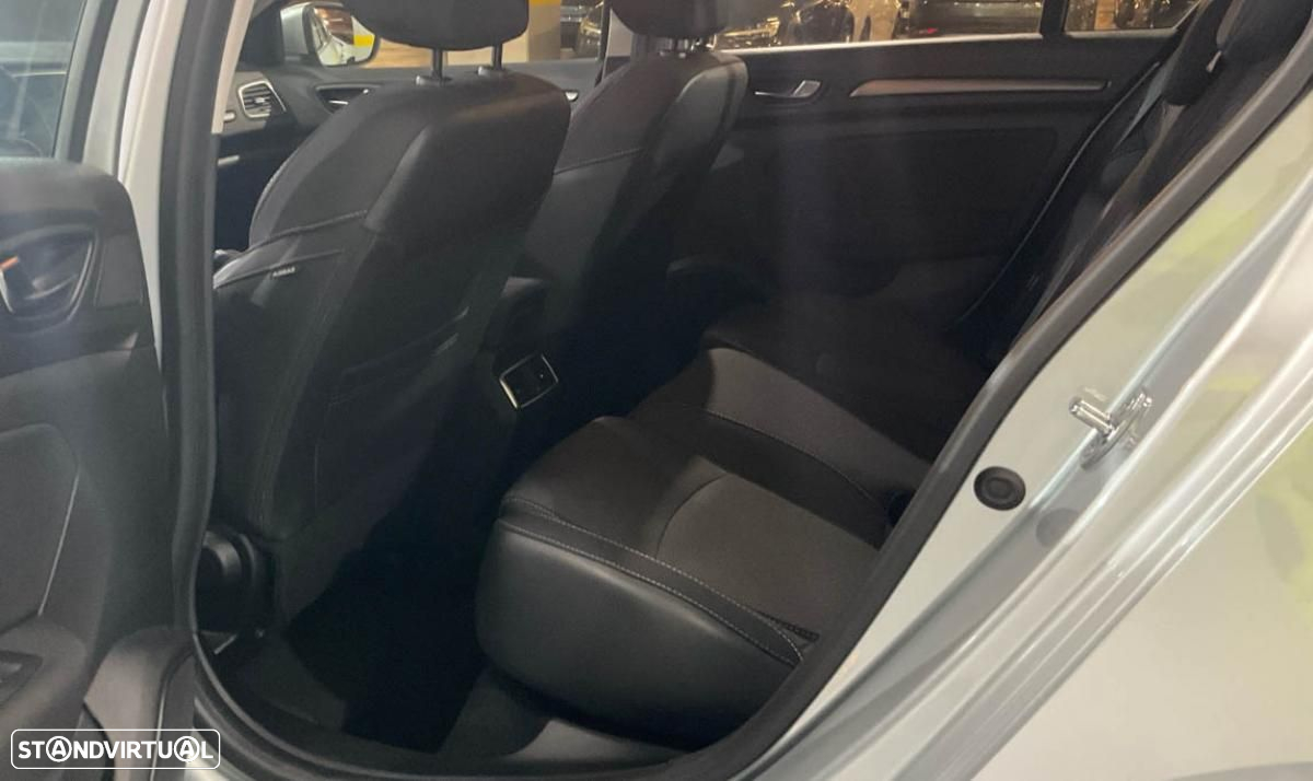 Renault Mégane Sport Tourer 1.5 Blue dCi Equilibre - 6
