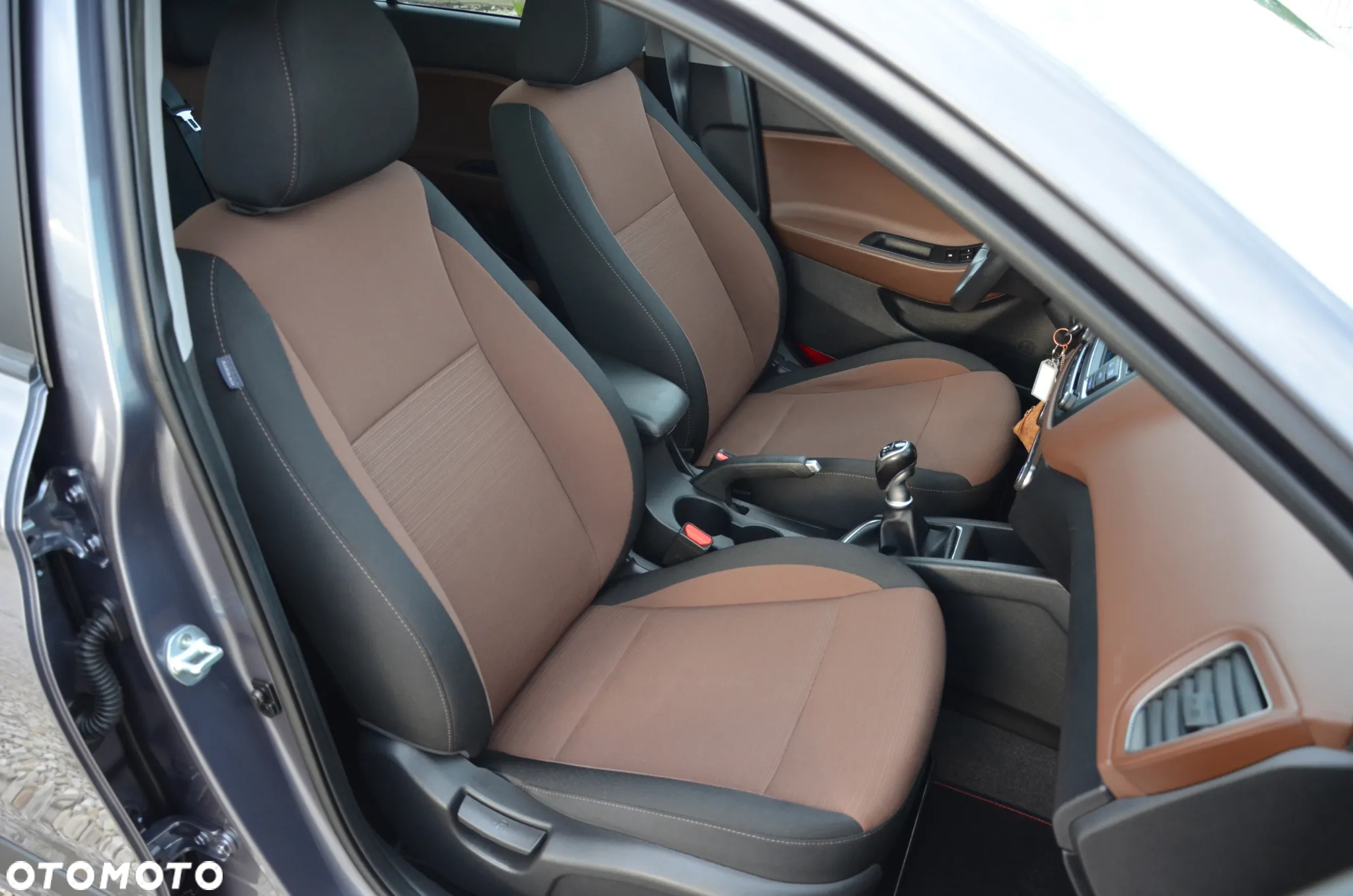Hyundai i20 1.4 Premium - 22