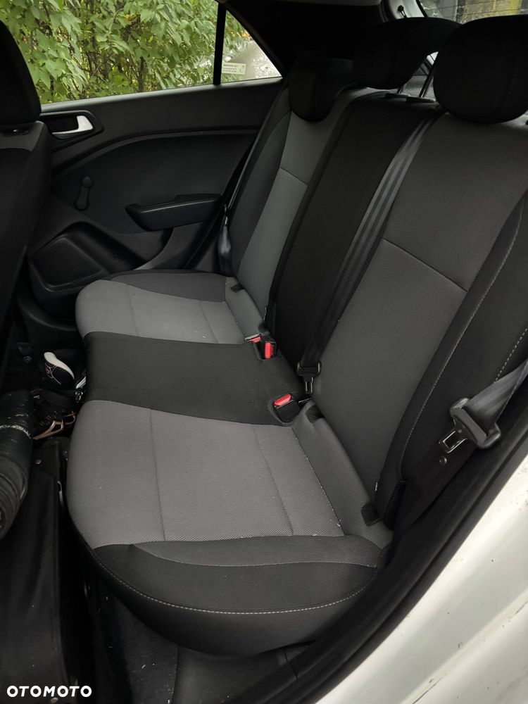 Hyundai i20 1.2 BlueDrive Elegant - 3