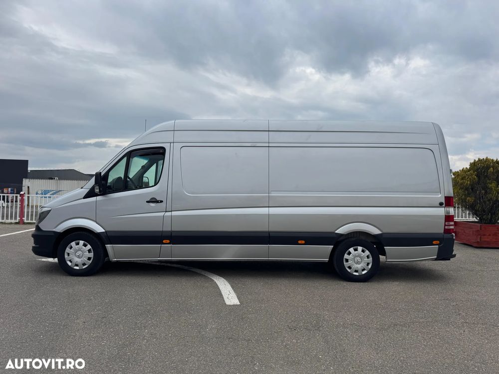 Mercedes-Benz Sprinter - 14