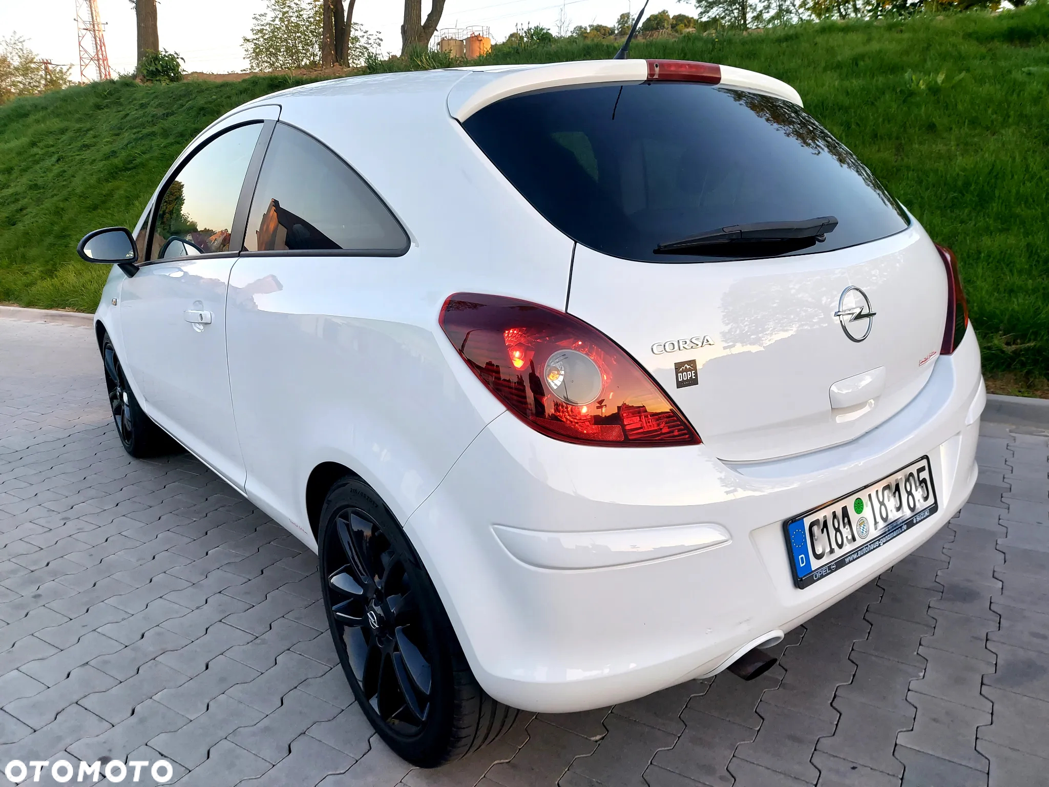 Opel Corsa 1.4 16V Color Edition - 22