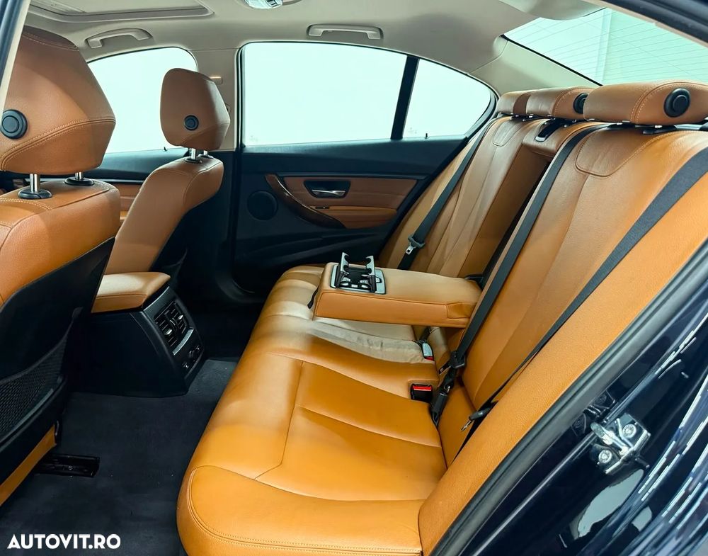BMW Seria 3 320i Aut. Luxury Line - 20