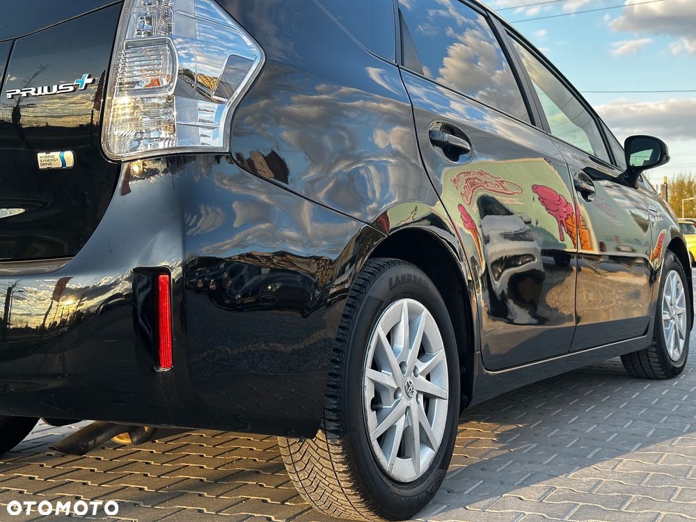 Toyota Prius+ (Hybrid) - 14