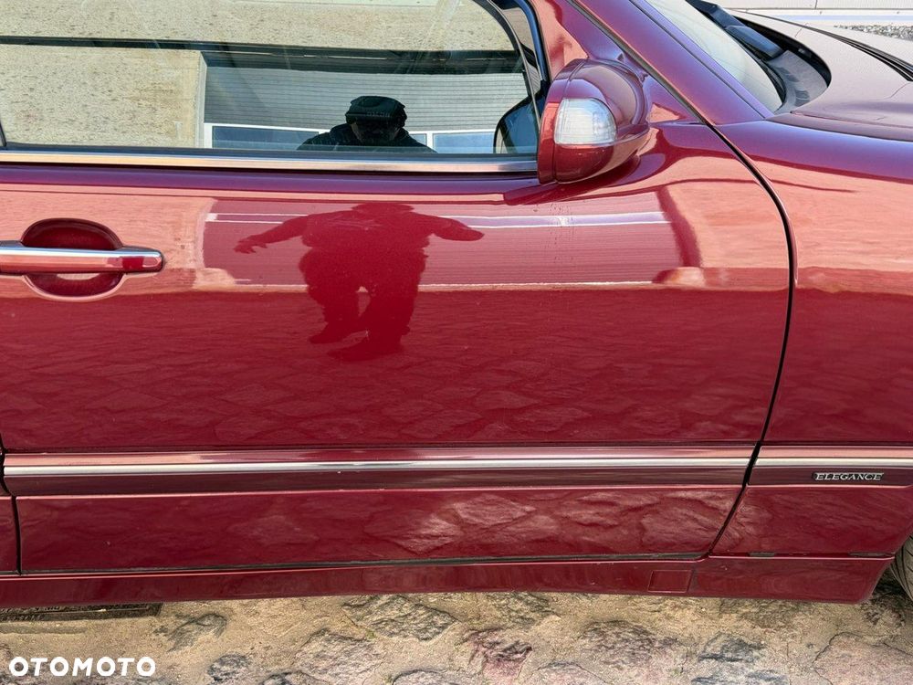 Mercedes-Benz Klasa E - 37