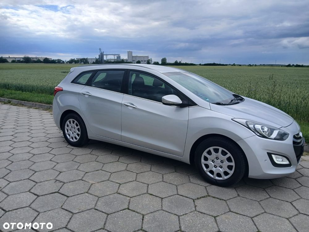 Hyundai i30 1.6 Comfort - 16