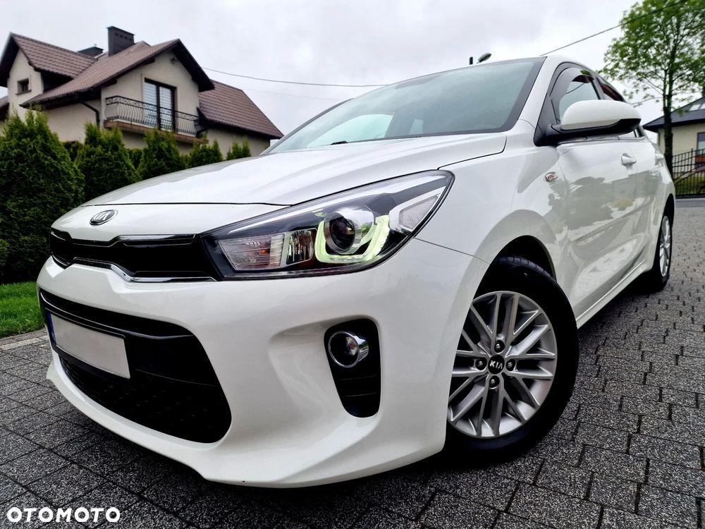Kia Rio 1.4 L - 35