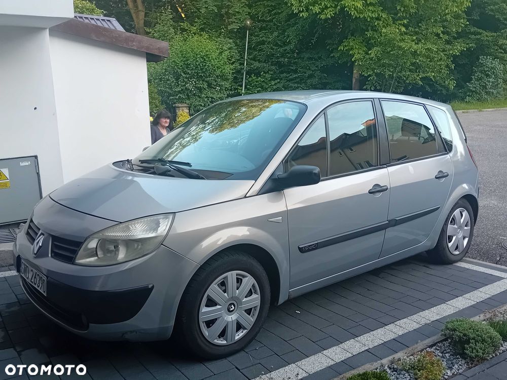Renault Scenic - 1