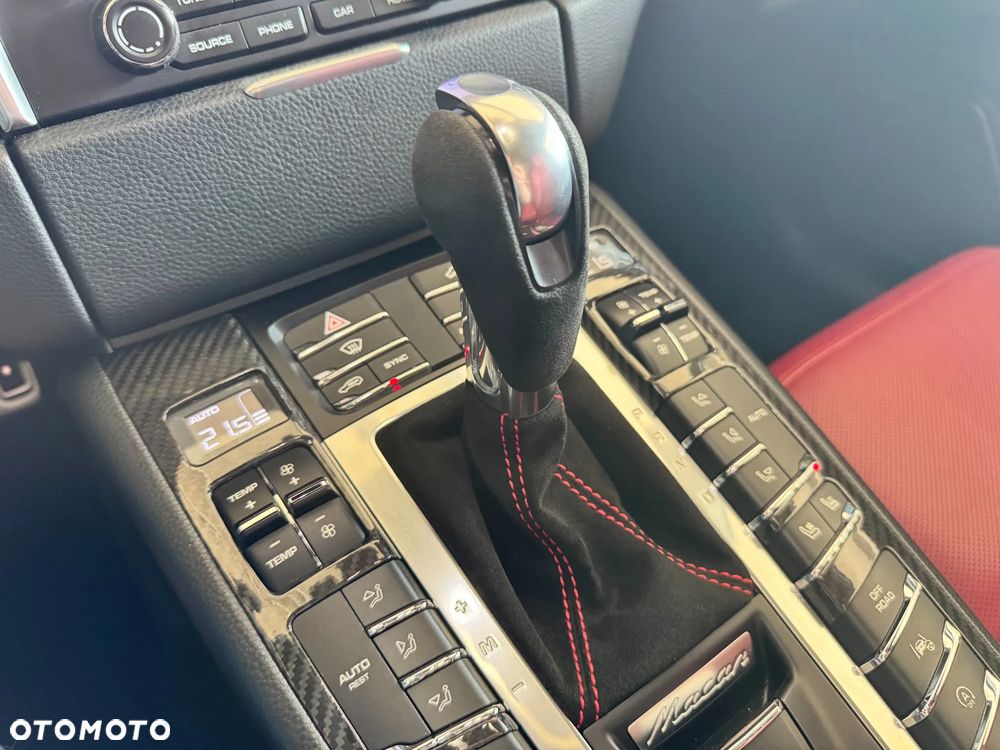 Porsche Macan - 17