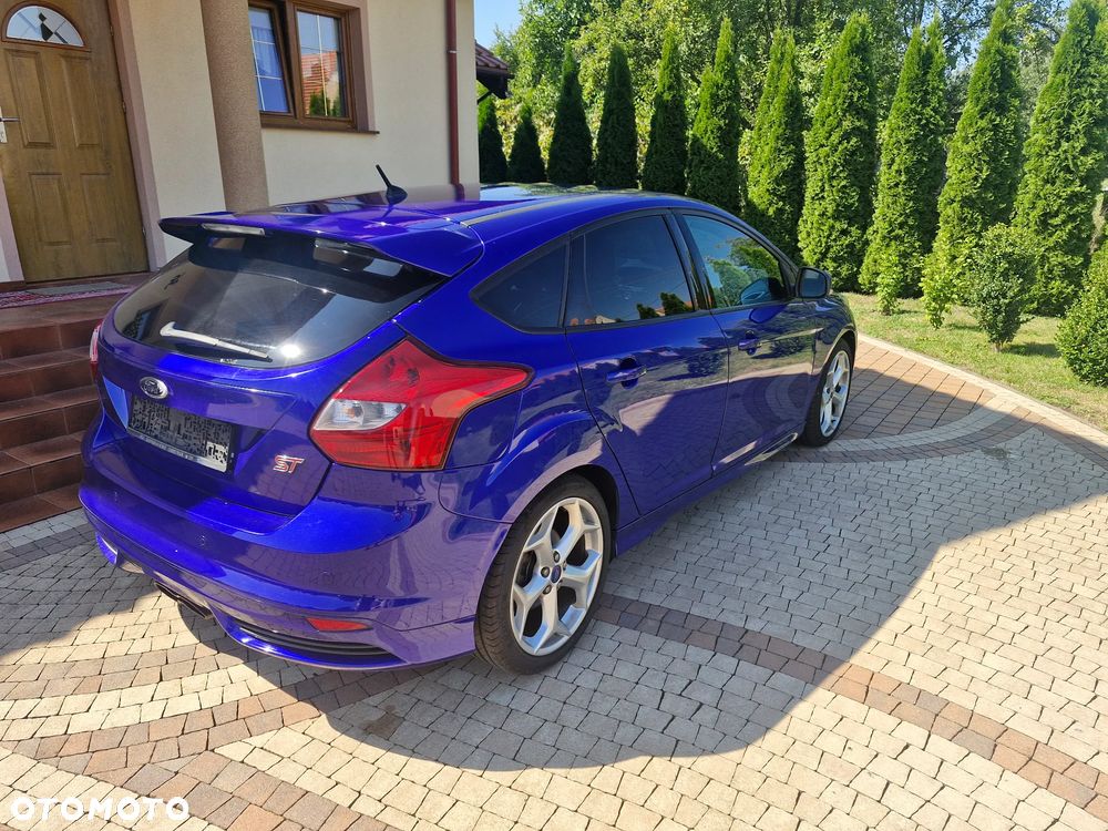 Ford Focus 2.0 EcoBoost ST - 6