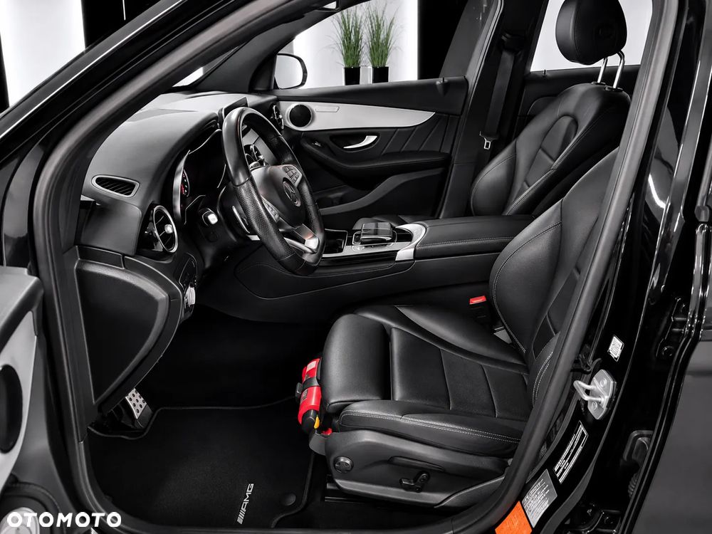 Mercedes-Benz GLC 300 e 4-Matic Business Edition - 6